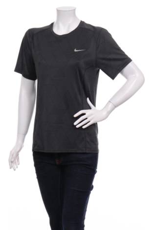 Спортна тениска NIKE - Mania Спортна тениска NIKE