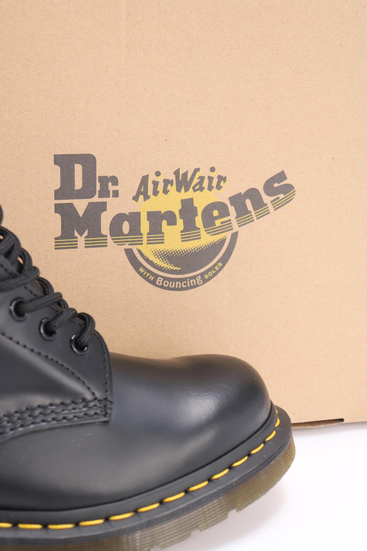 Боти DR. MARTENS4