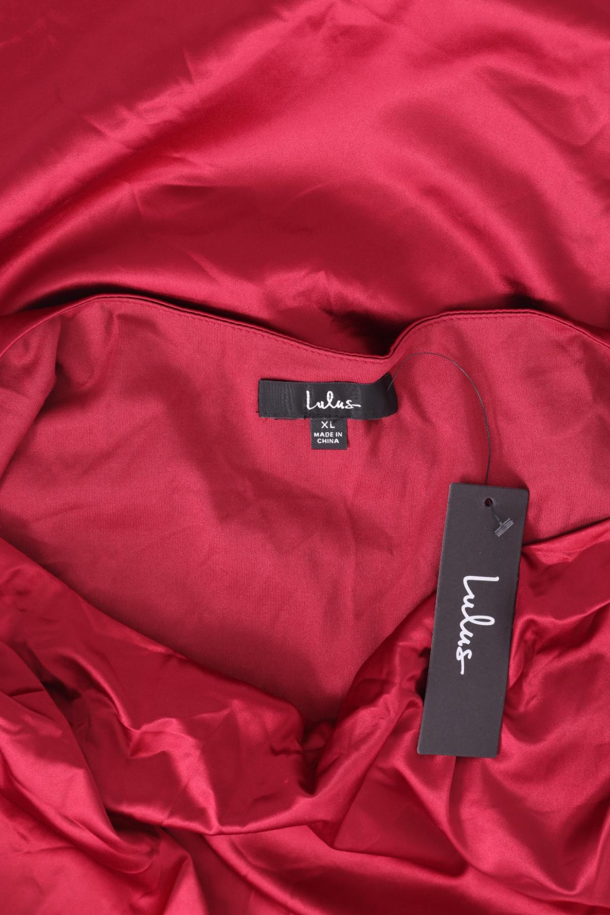 Официална рокля LULUS3