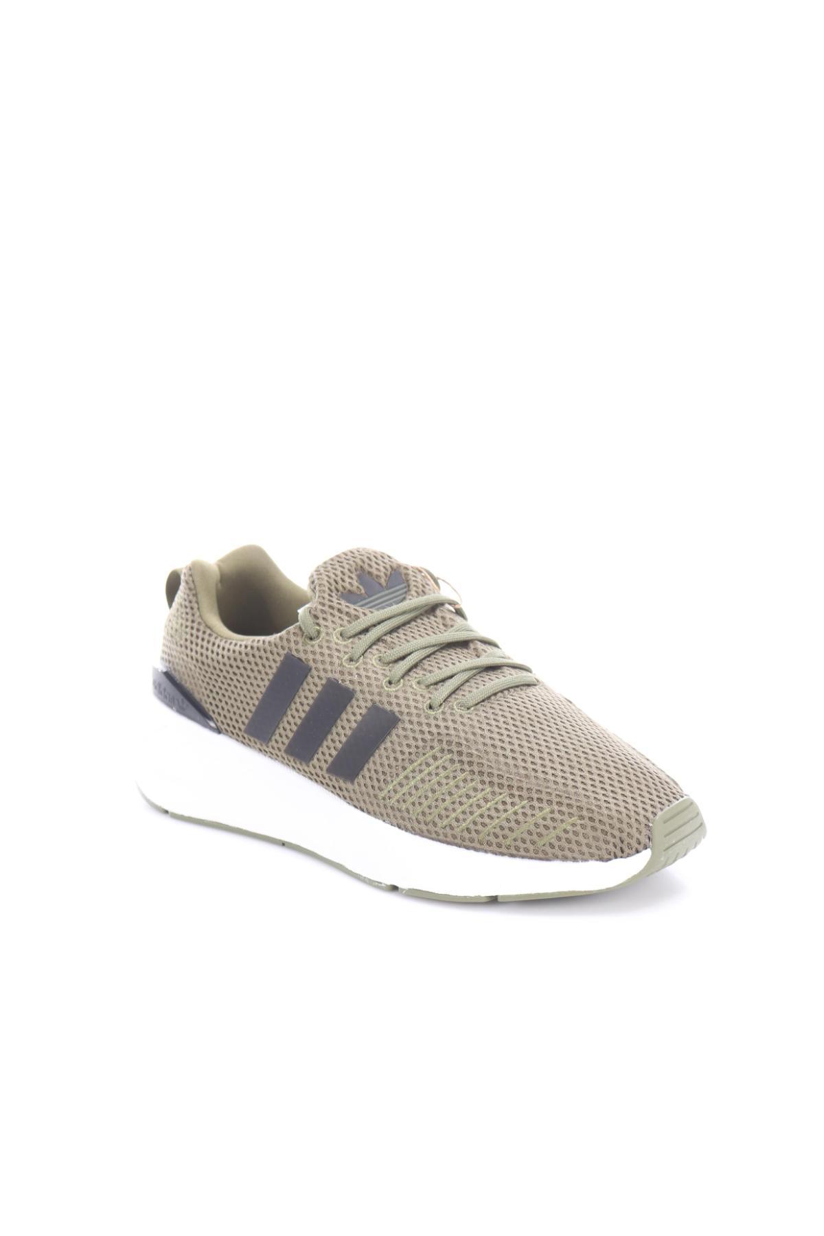 Маратонки ADIDAS2 - Mania Маратонки ADIDAS2