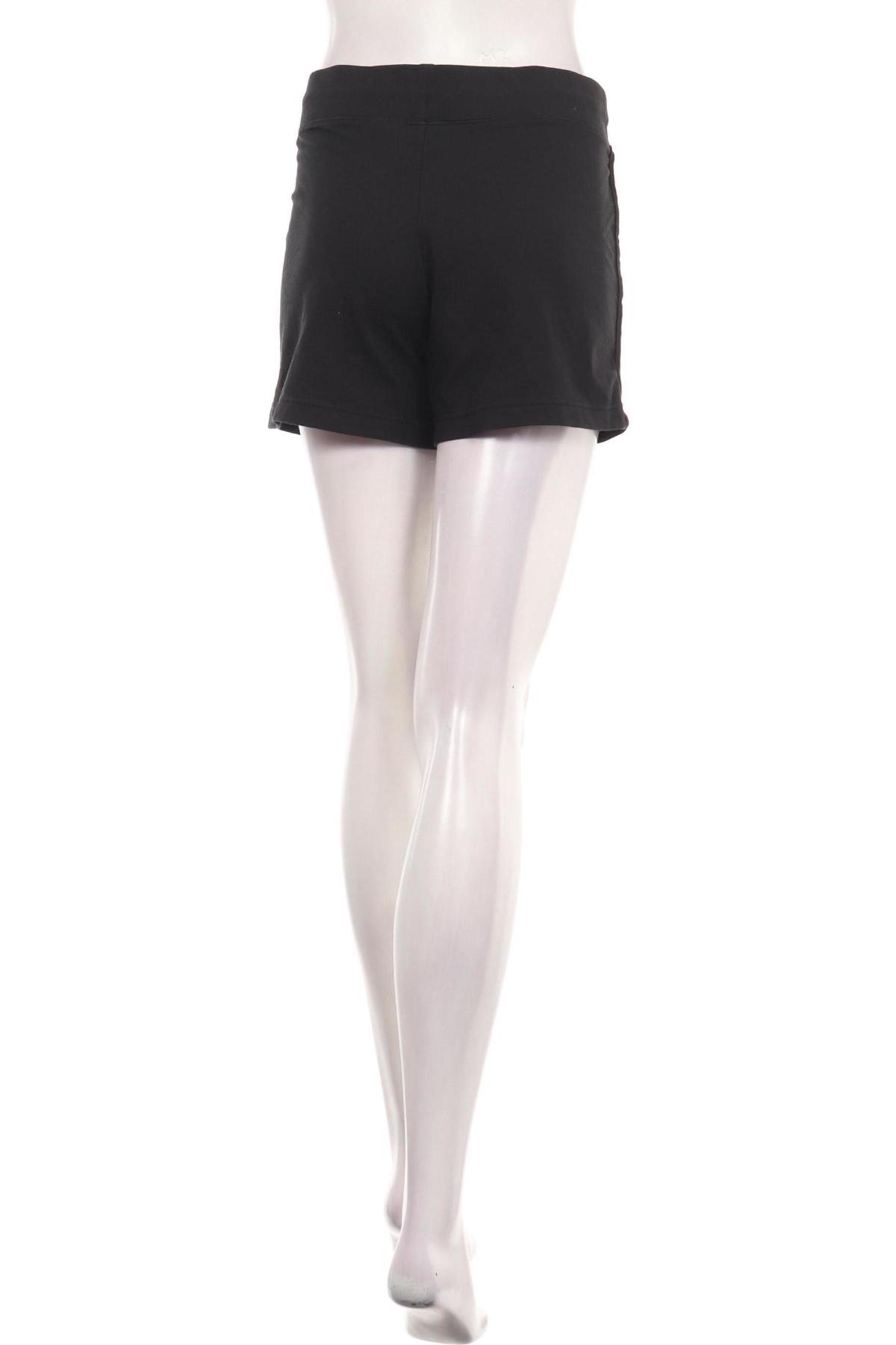 Спортни къси панталони NIKE2