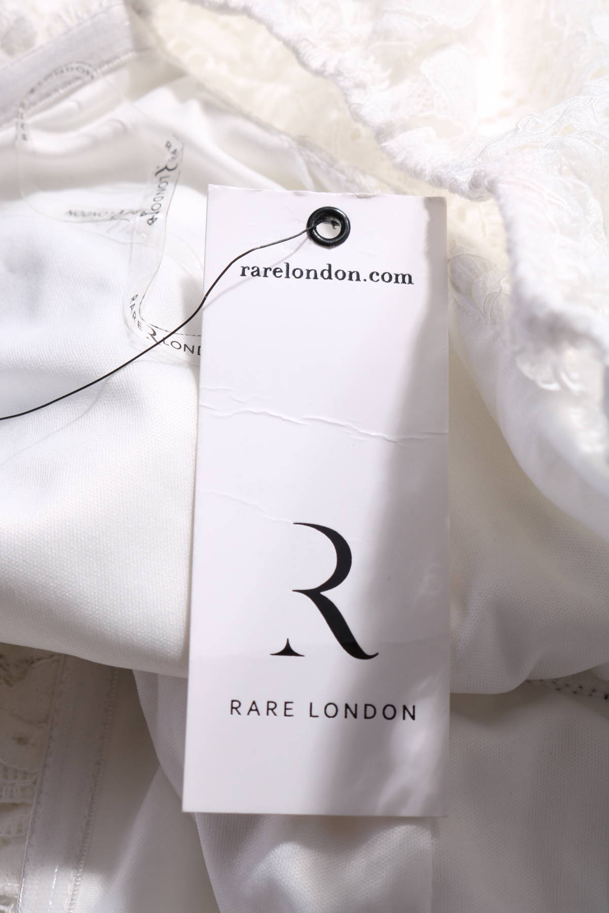 Официална рокля RARE LONDON3