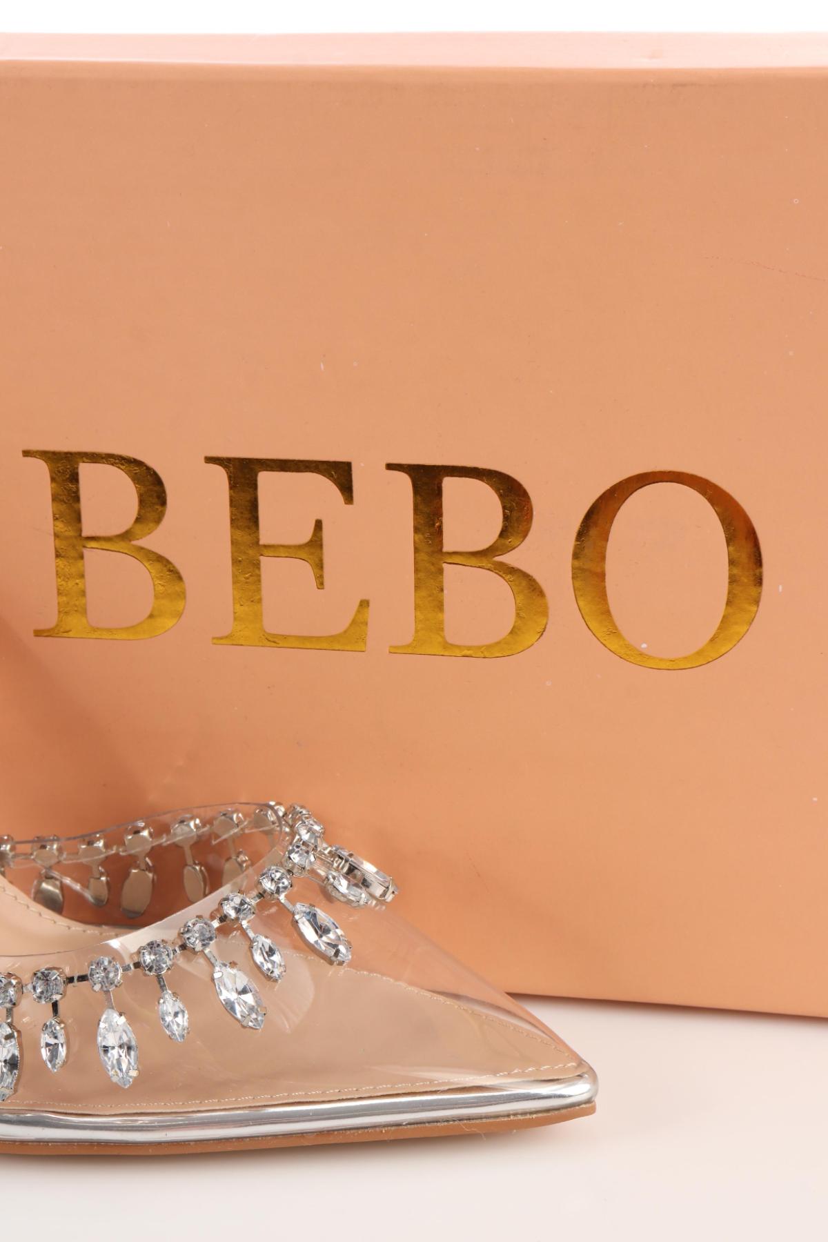 Обувки на ток BEBO4