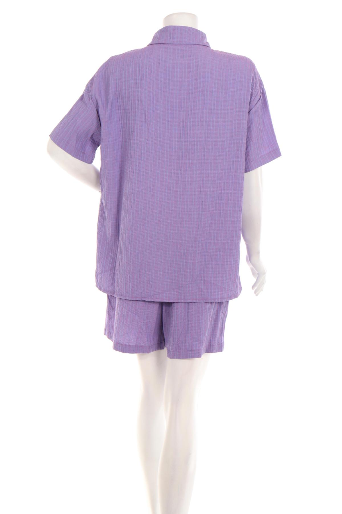 Костюм с панталон SHEIN2