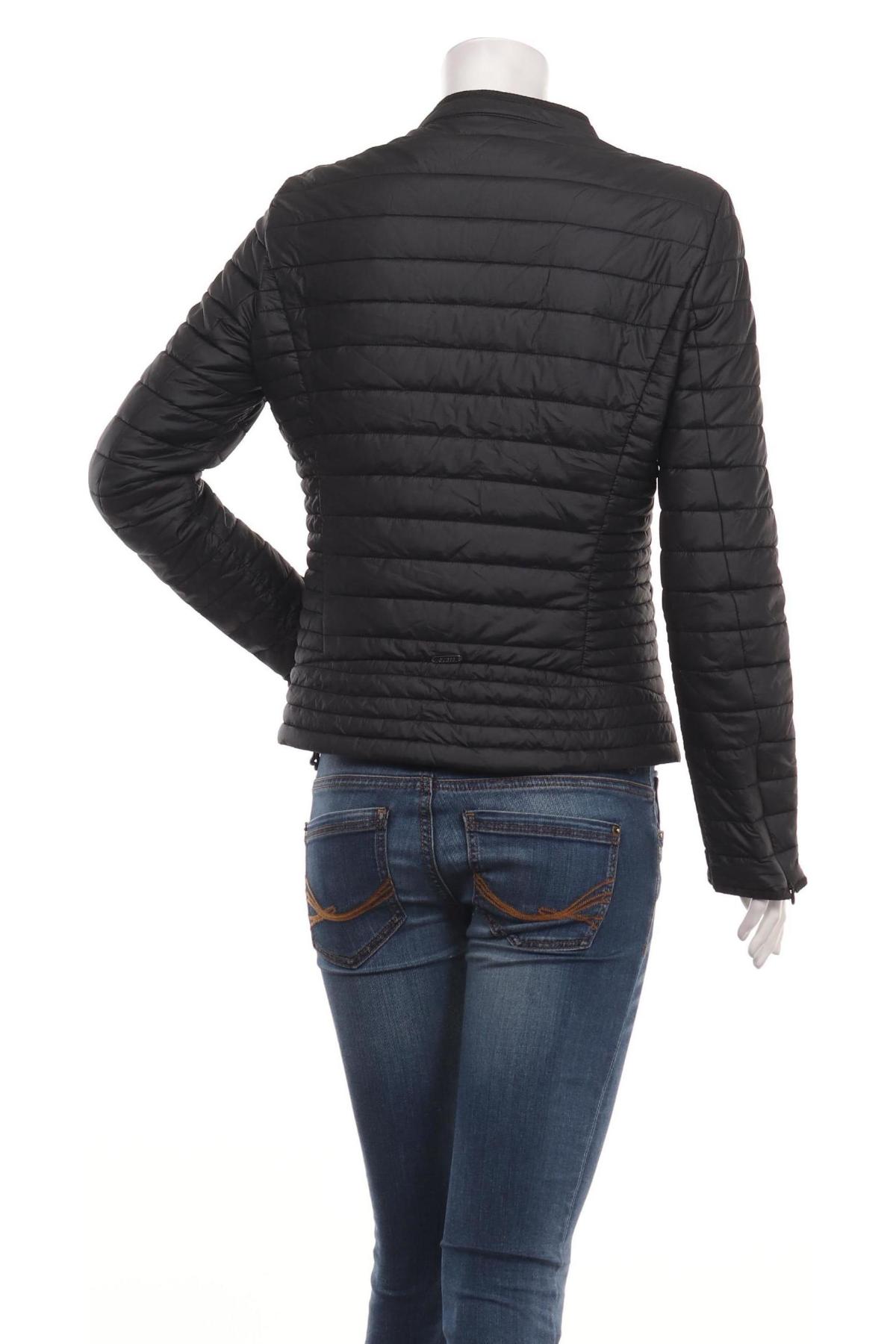 Пролетно/Есенно яке GUESS2