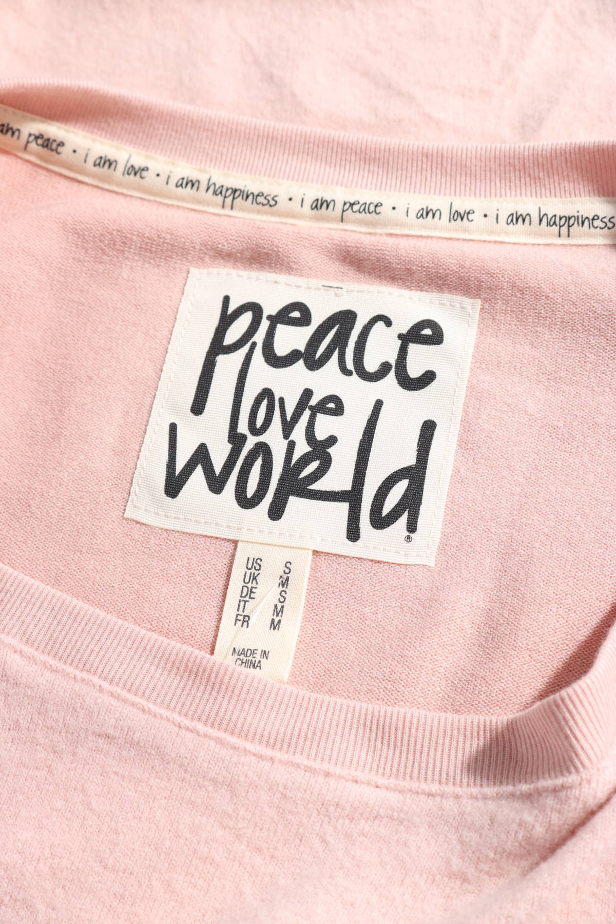 Пуловер PEACE LOVE WORLD3