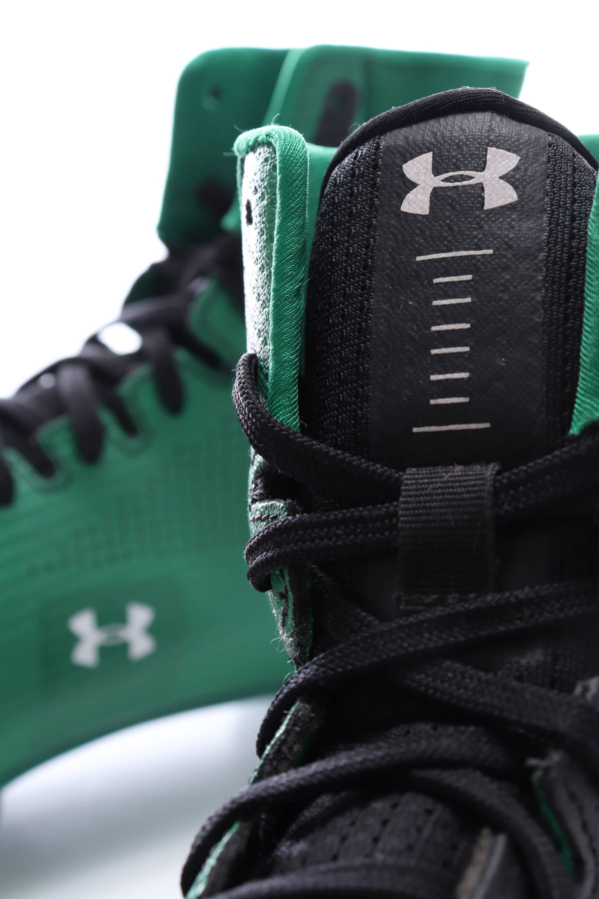 Футболни обувки Under Armour4 - Mania Футболни обувки Under Armour4