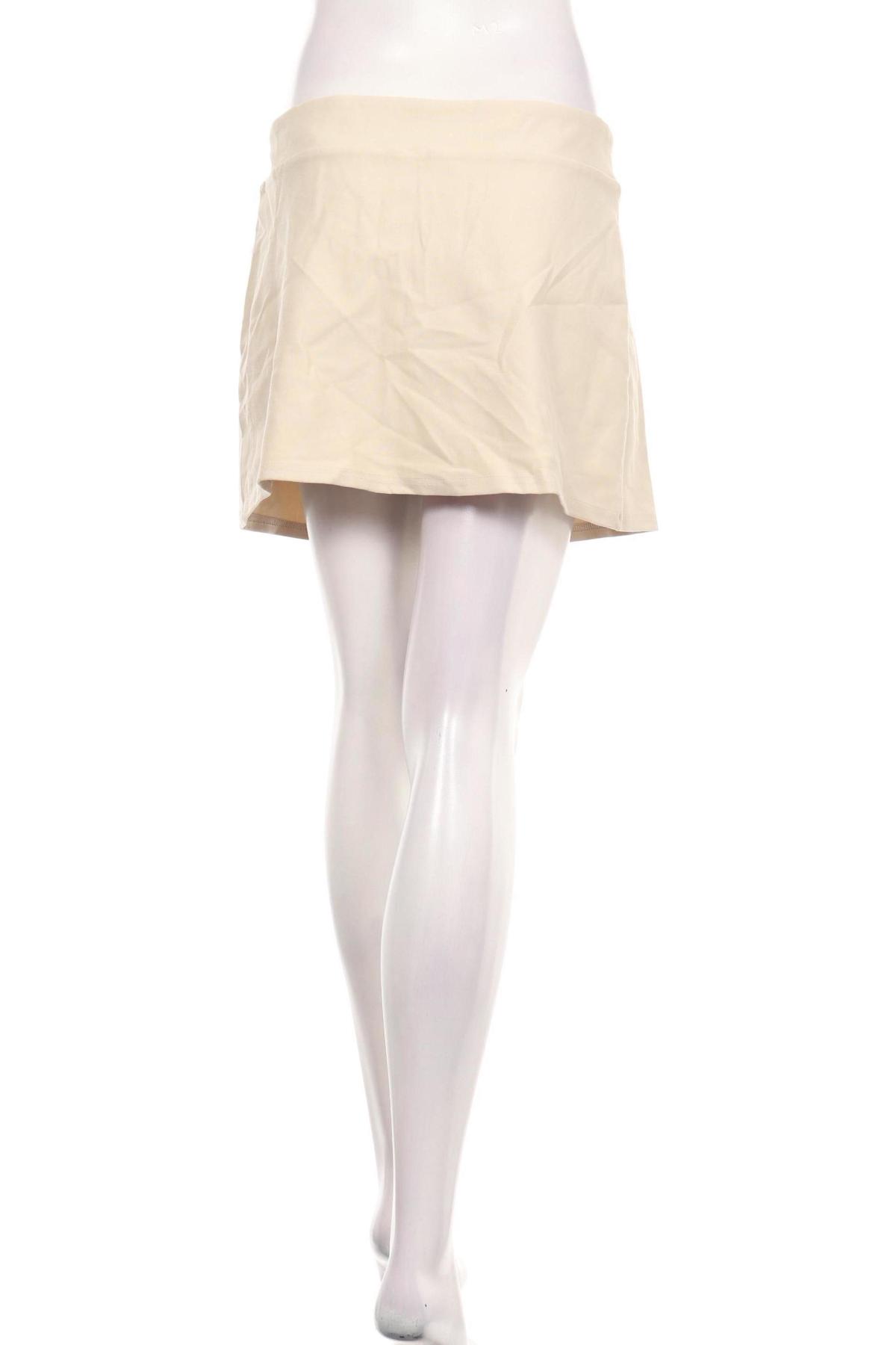 Пола URBAN OUTFITTERS2