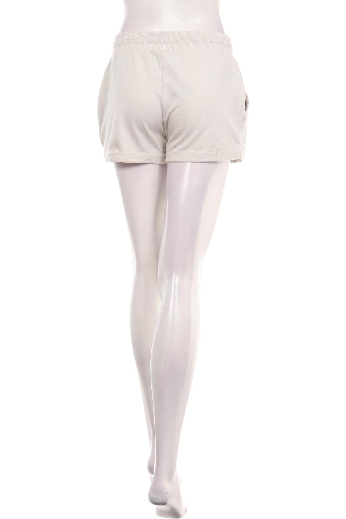 Къси панталони LASCANA2