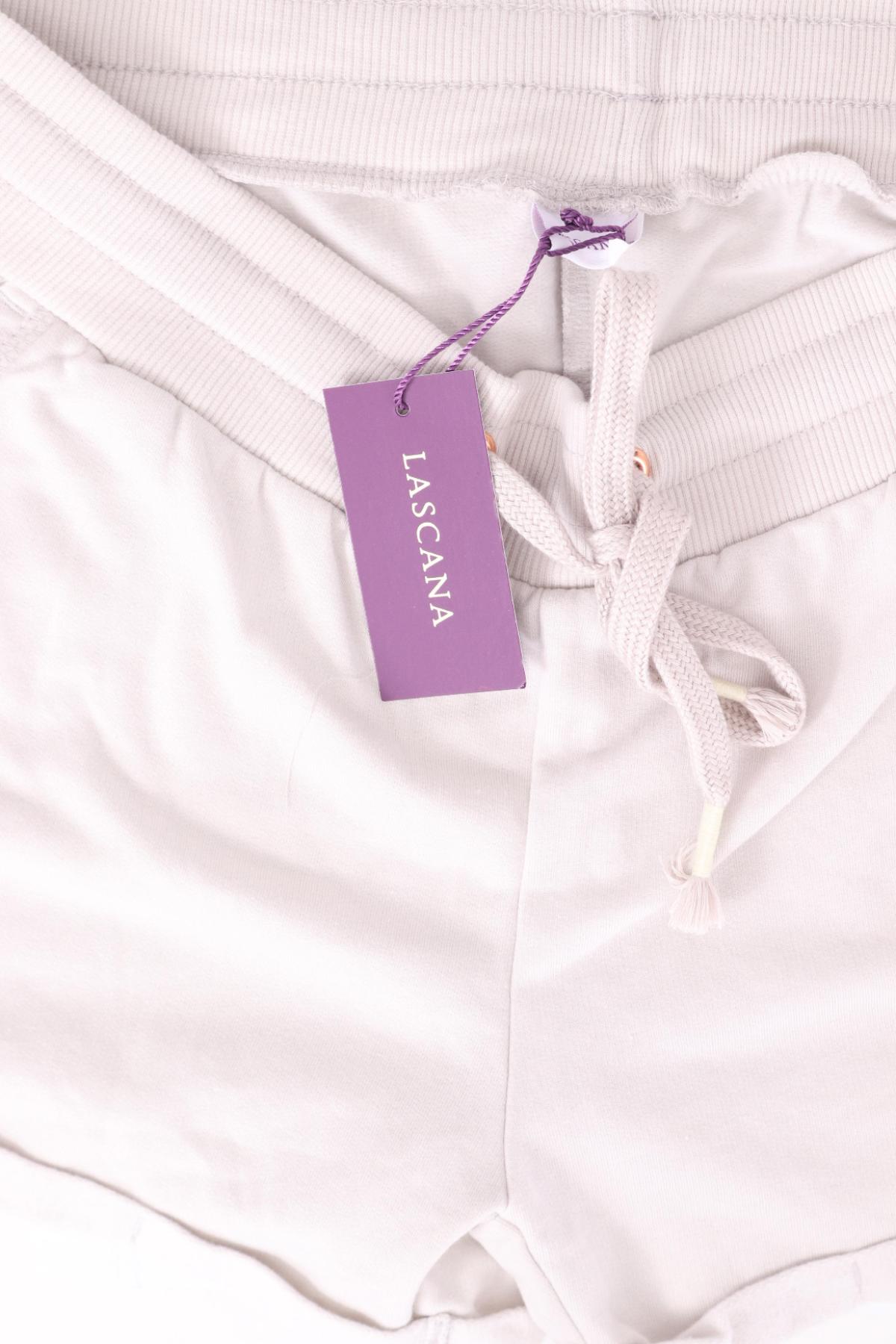 Къси панталони LASCANA3