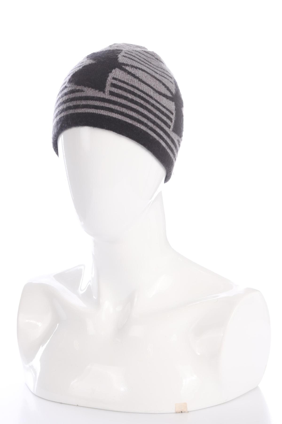 Шапка UNDER ARMOUR1