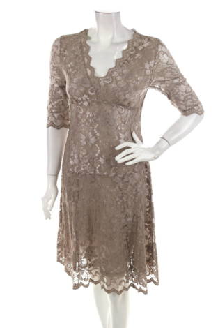 Рокля Bcbg Max Azria - Mania Рокля Bcbg Max Azria