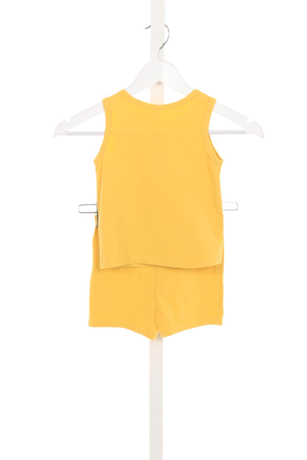 Детски костюм SHEIN2