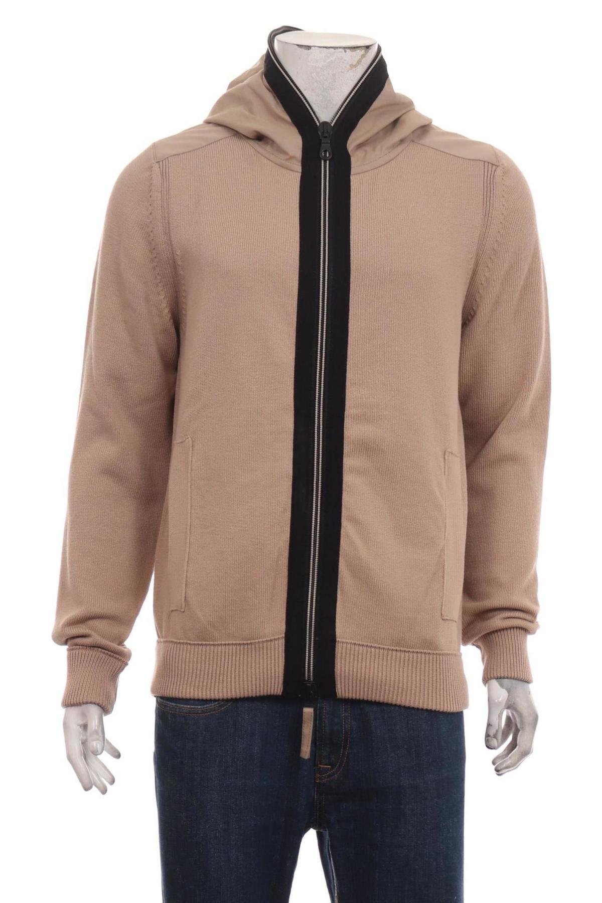 Жилетка DUVETICA1