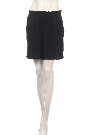 Pantaloni scurţi CUBUS