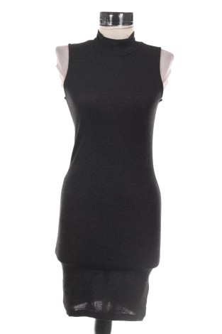 Парти рокля GINA TRICOT - Mania Парти рокля GINA TRICOT