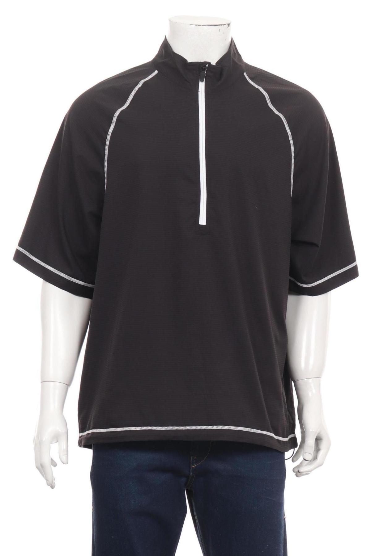 Спортна тениска CUTTER&BUCK1