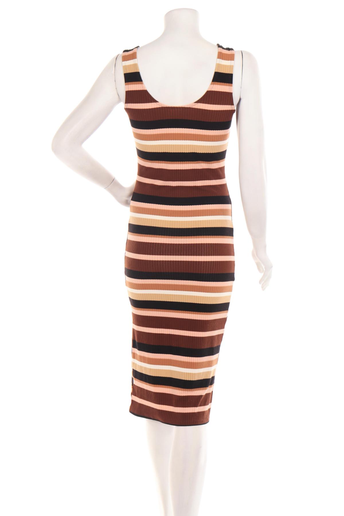 Ежедневна рокля NO BOUNDARIES2