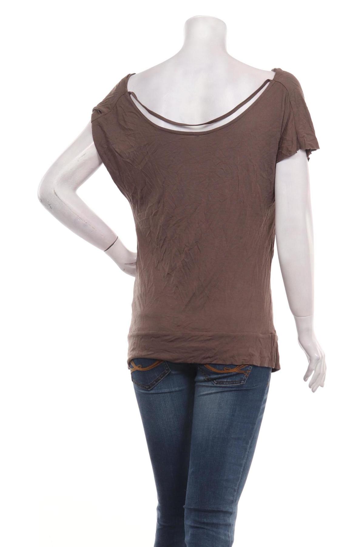 Блузи от Тениски NO NAME2