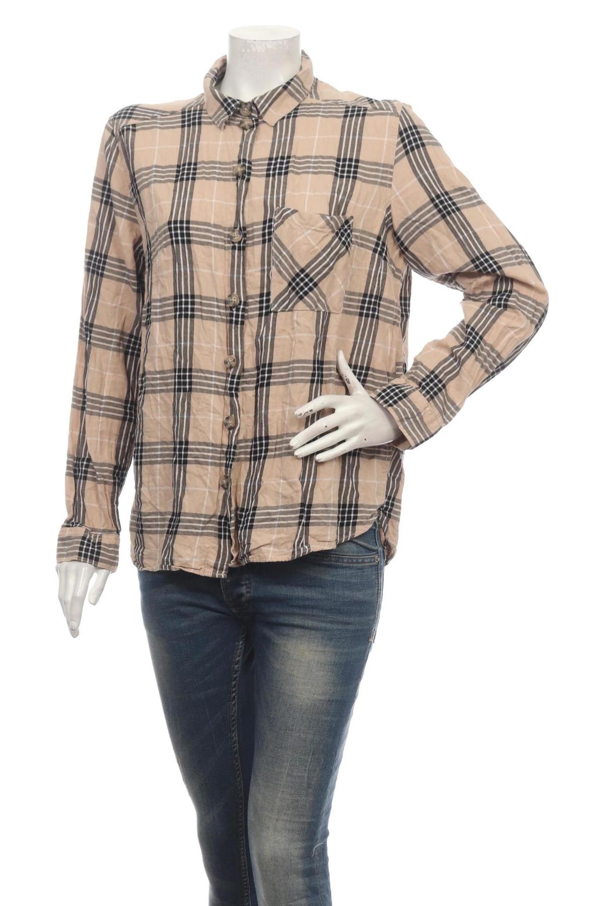 Риза H&M DIVIDED1