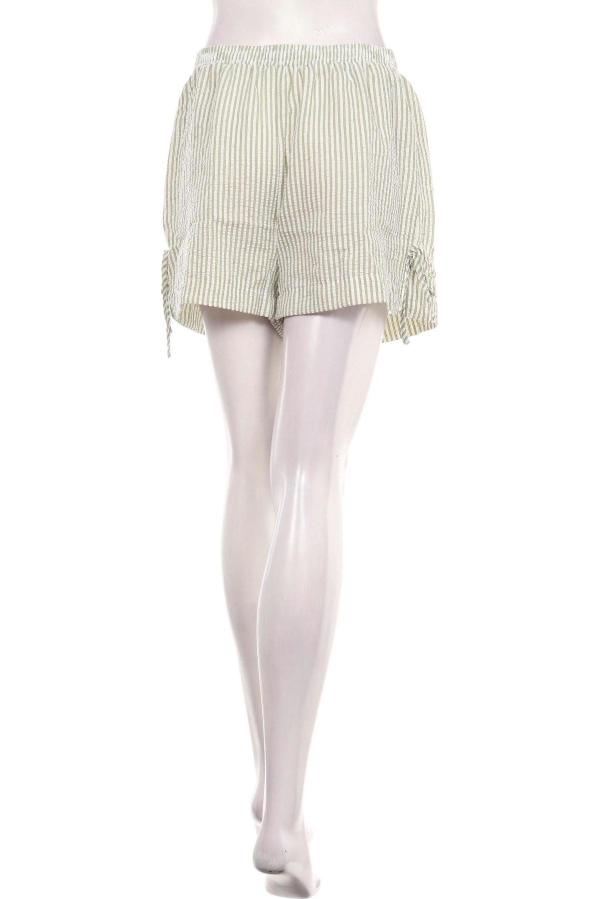 Къси панталони SHEIN2