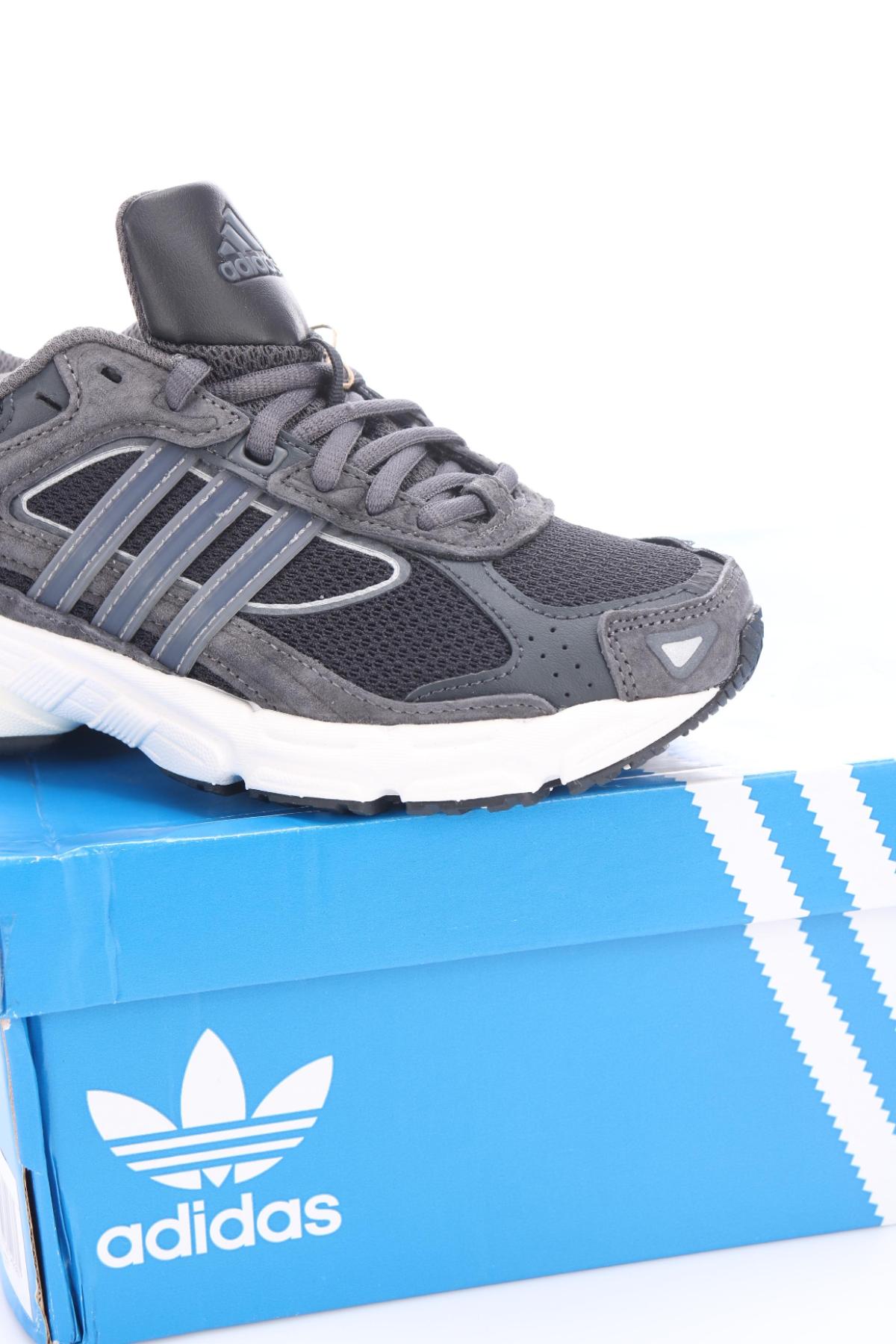 Маратонки ADIDAS4