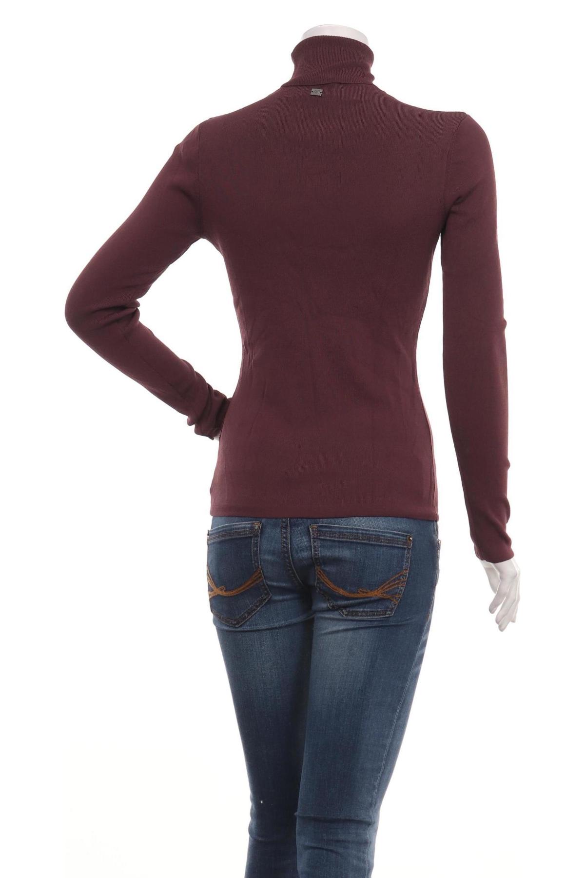 Пуловер NIKKIE2