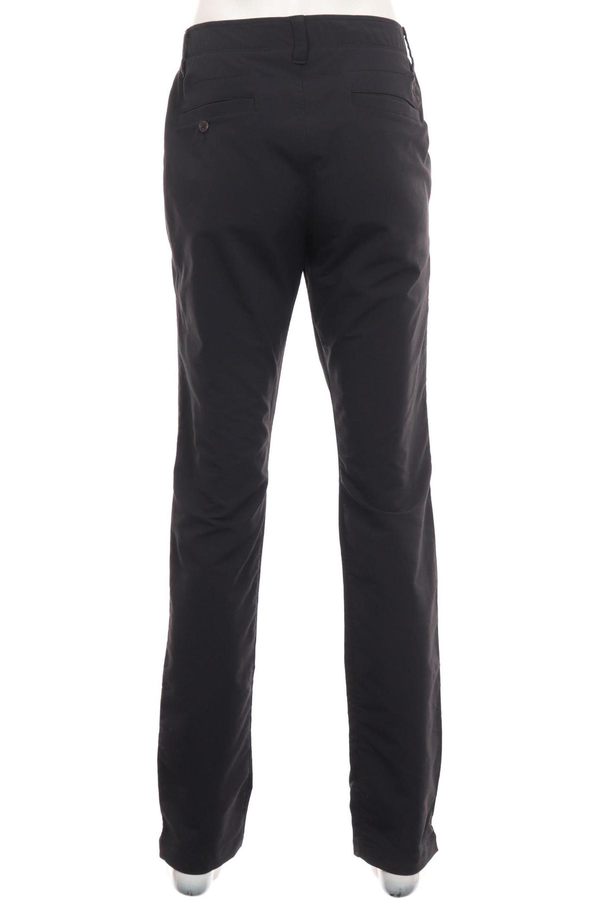 Спортен панталон UNDER ARMOUR2