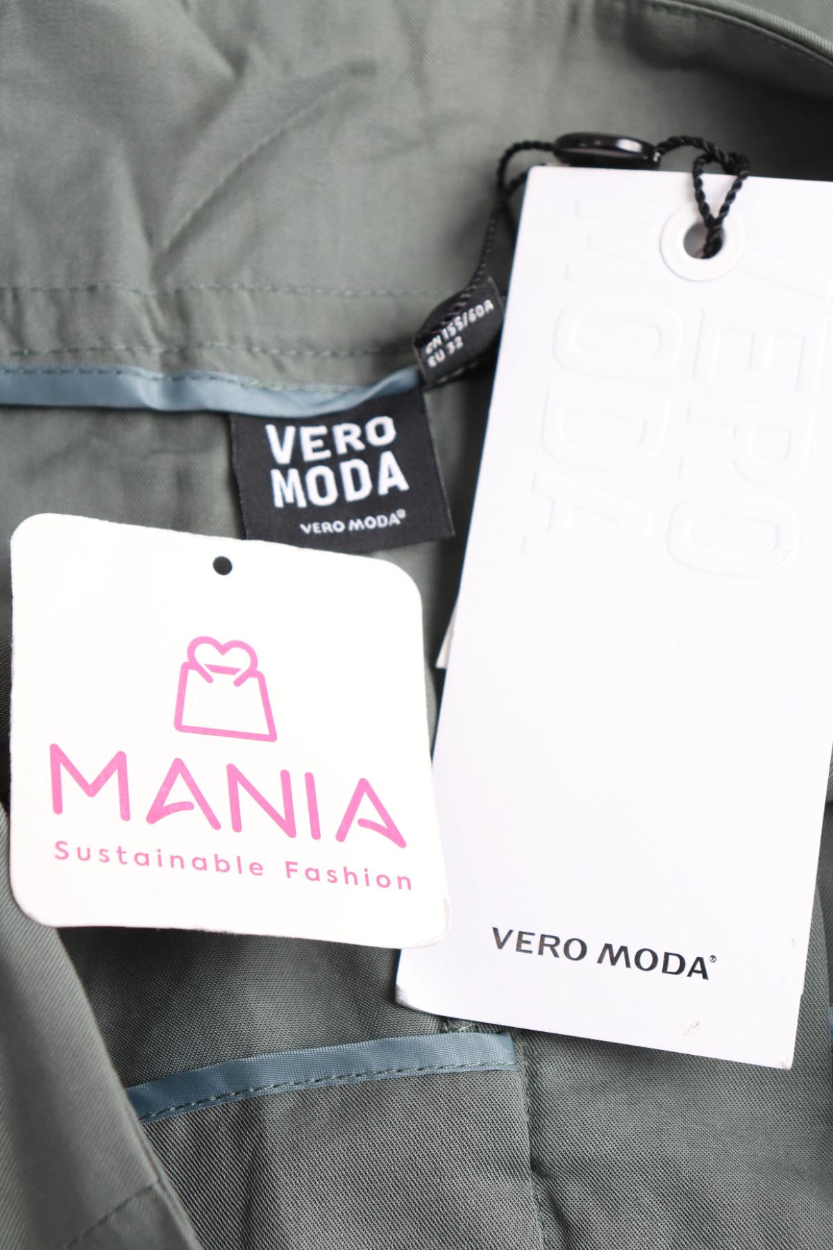 Къси панталони VERO MODA3