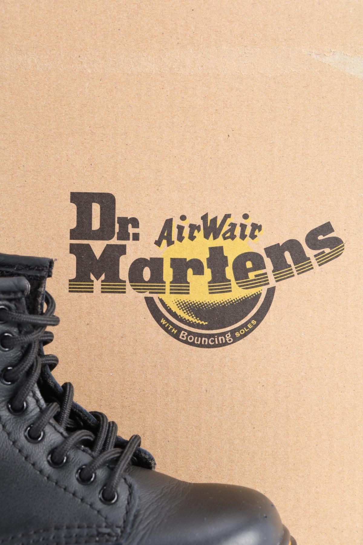 Боти DR. MARTENS4