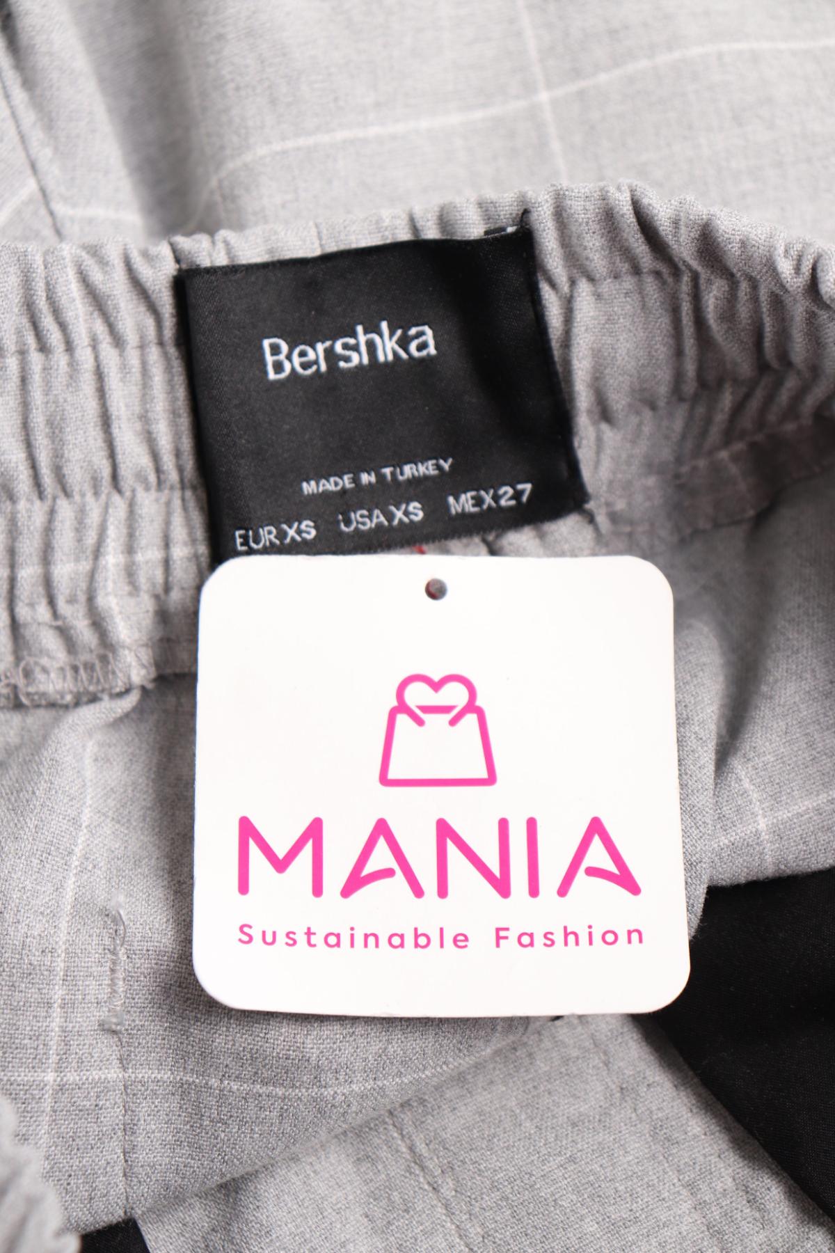 Къси панталони BERSHKA3