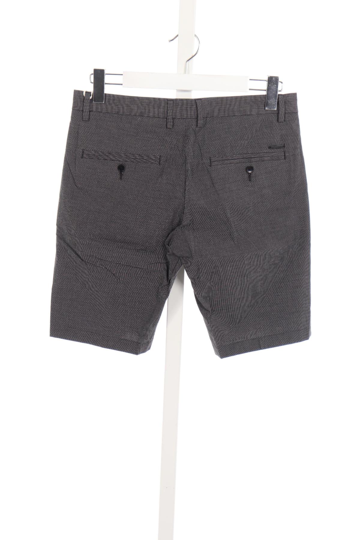 Къси панталони JACK & JONES2