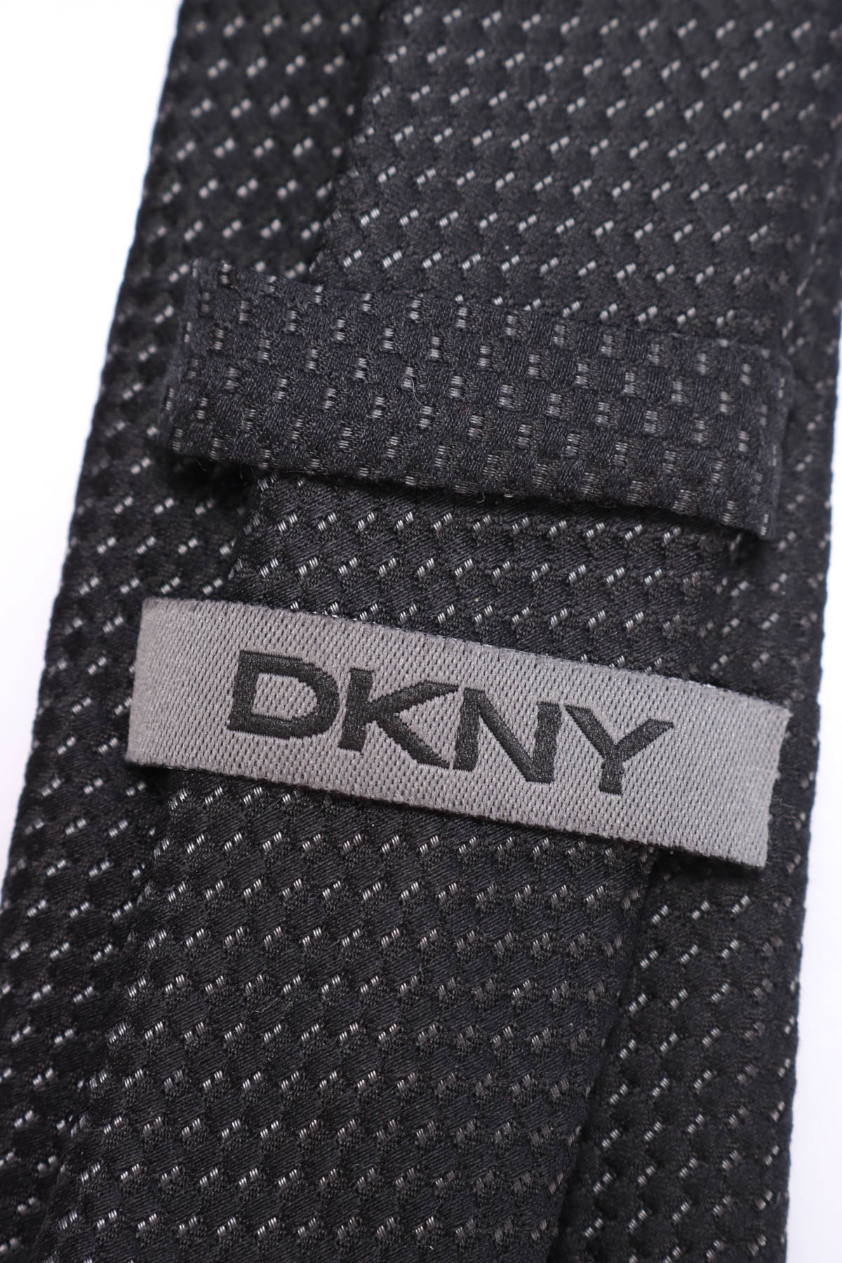 Вратовръзка DKNY3