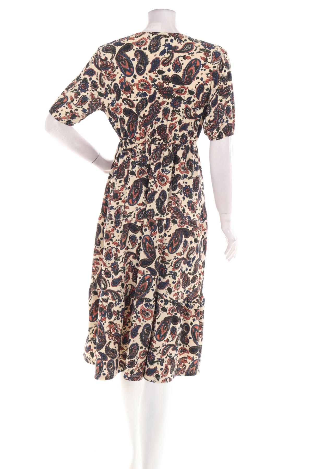 Ежедневна рокля BUSEM2