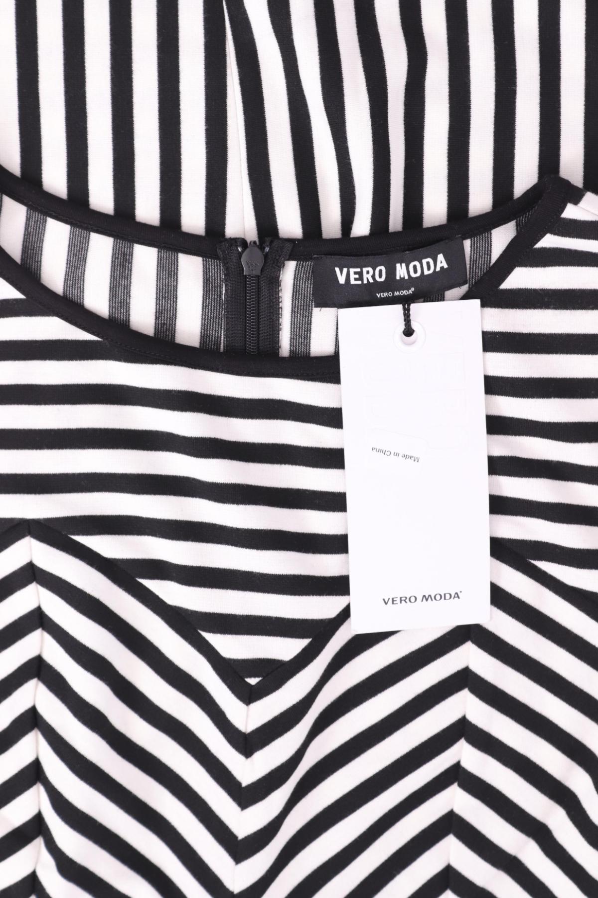 Ежедневна рокля VERO MODA3