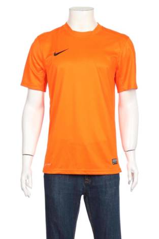 Спортна тениска NIKE - Mania Спортна тениска NIKE