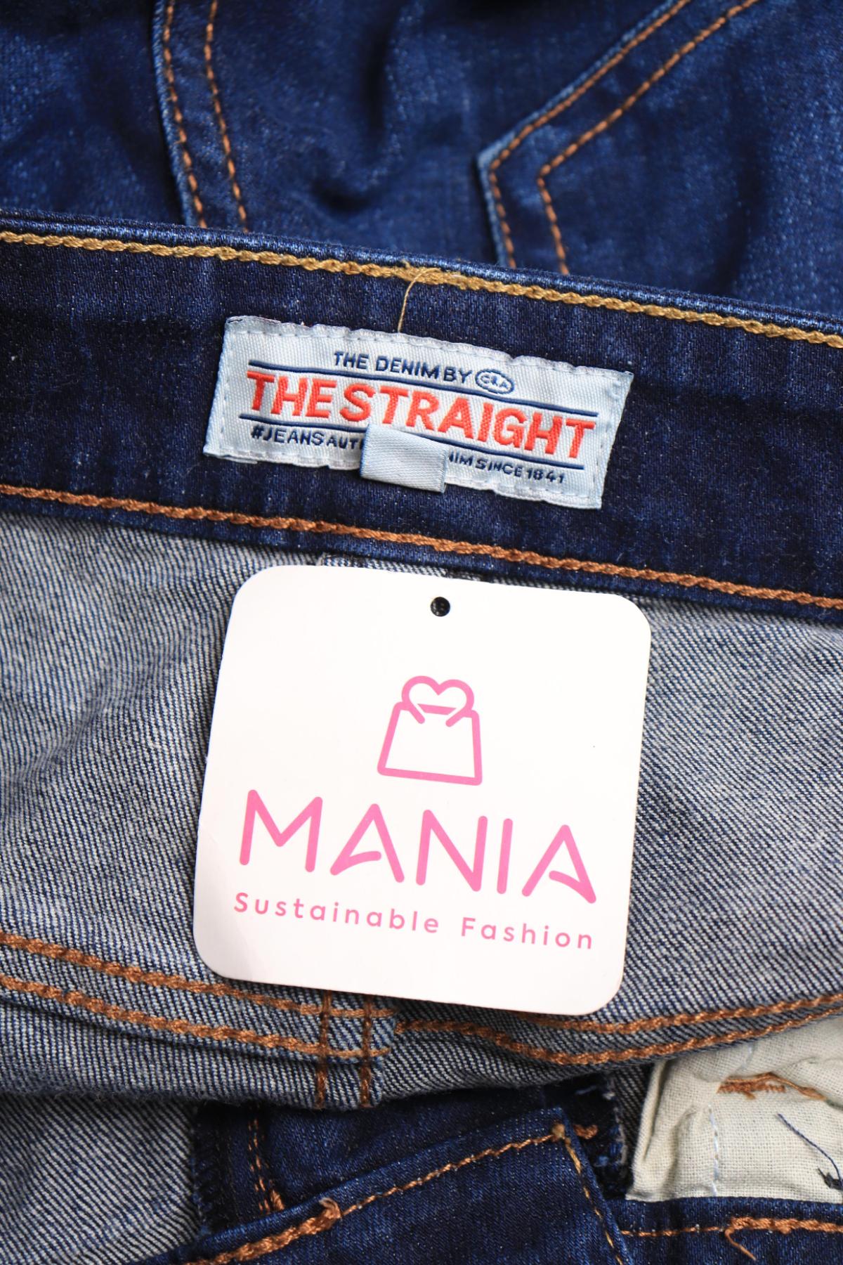 Детски дънки C&A3