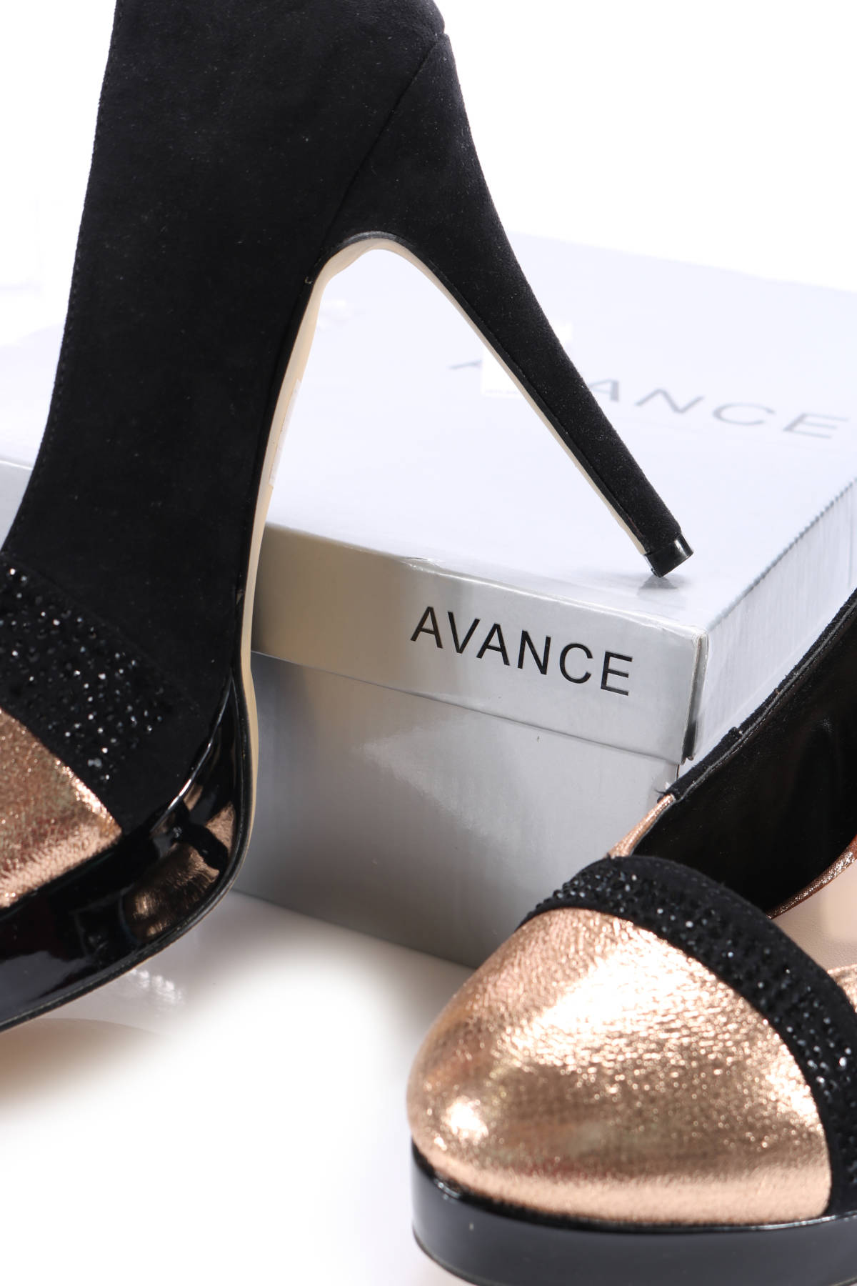 Обувки на ток AVANCE4