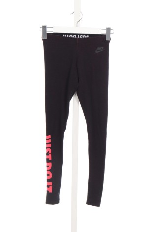 Спортен клин NIKE - Mania Спортен клин NIKE
