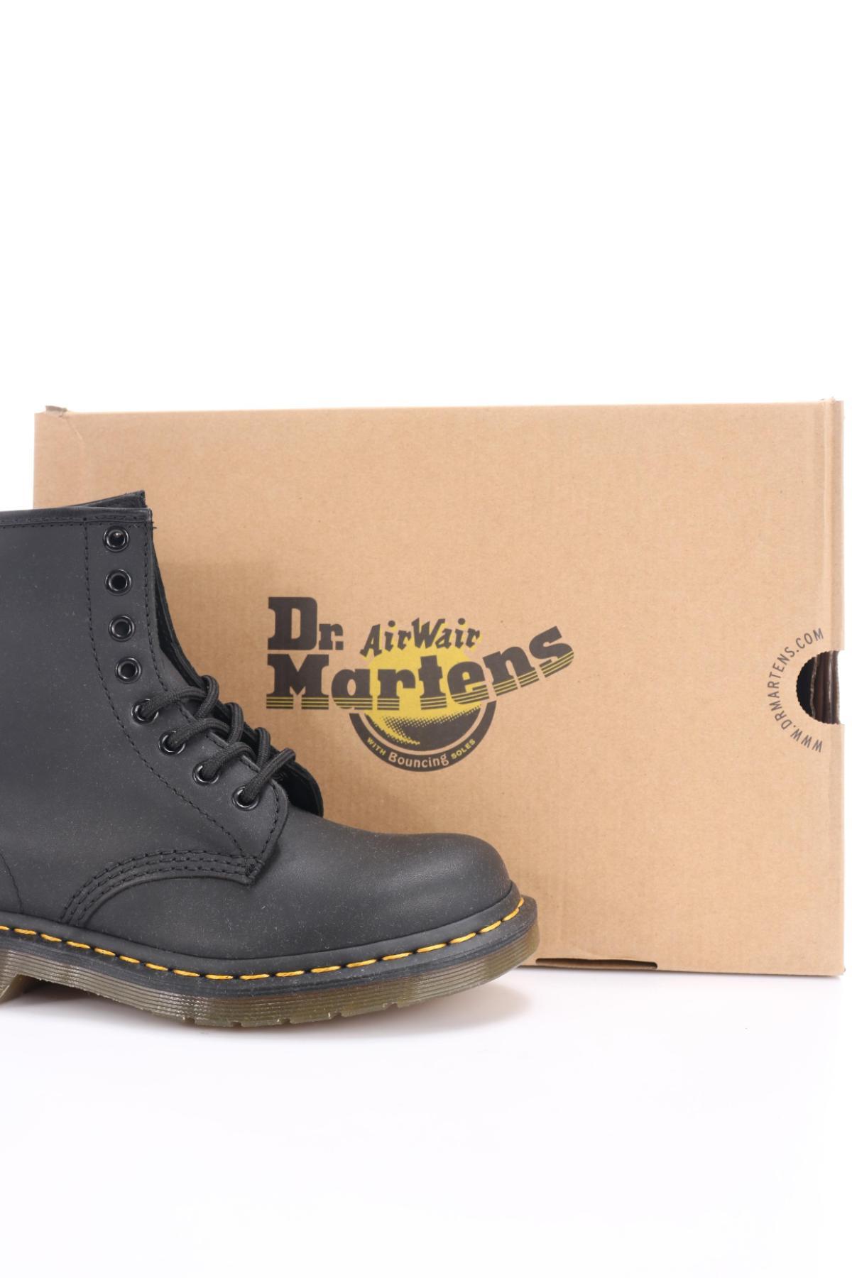 Боти DR. MARTENS4