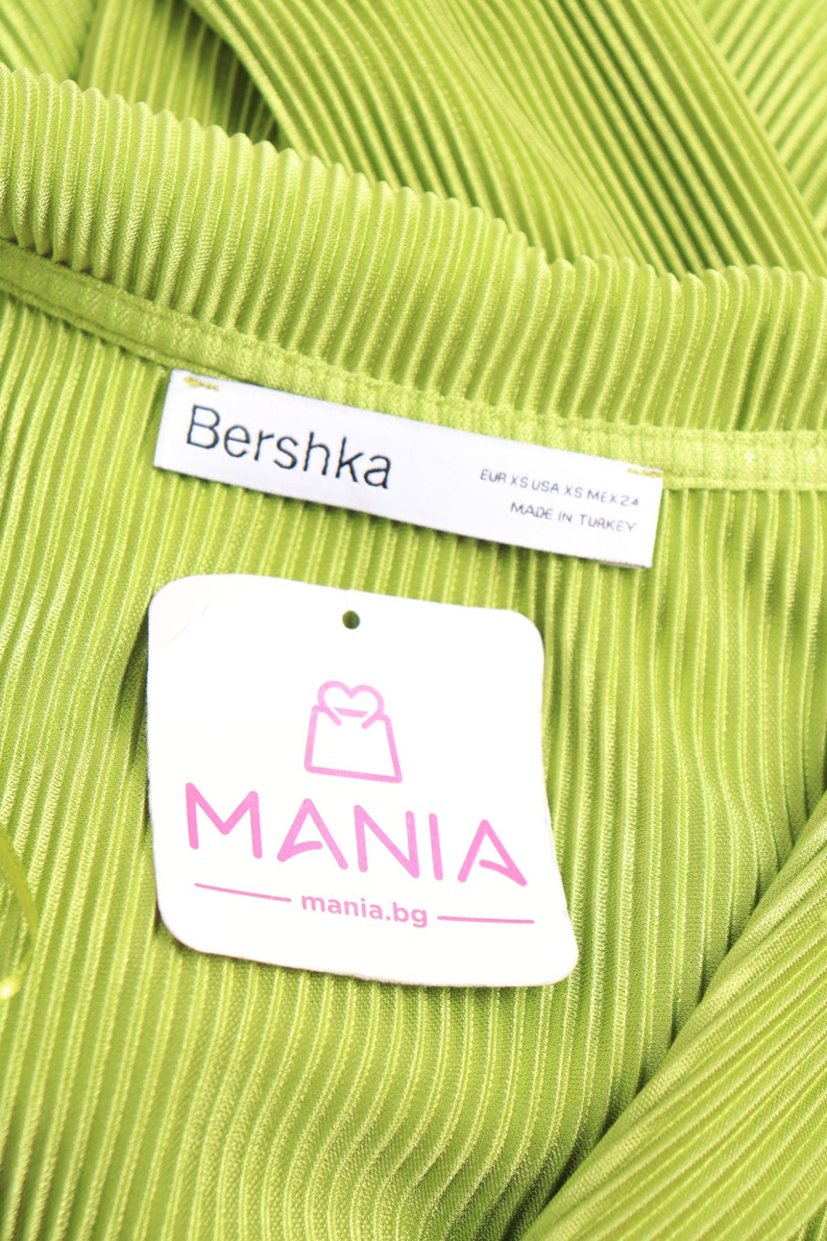 Риза BERSHKA3
