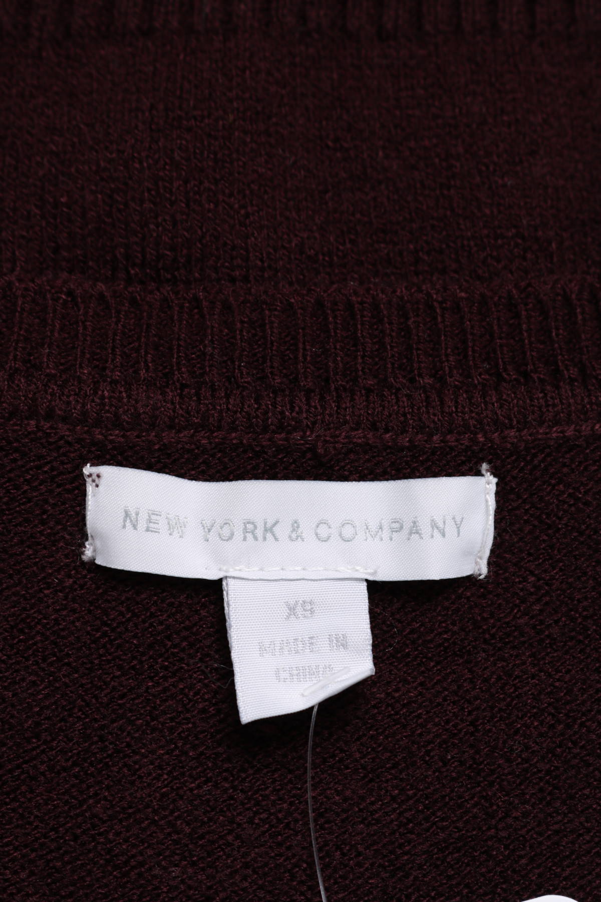 Пуловер NEW YORK & COMPANY3 - Mania Пуловер NEW YORK & COMPANY3