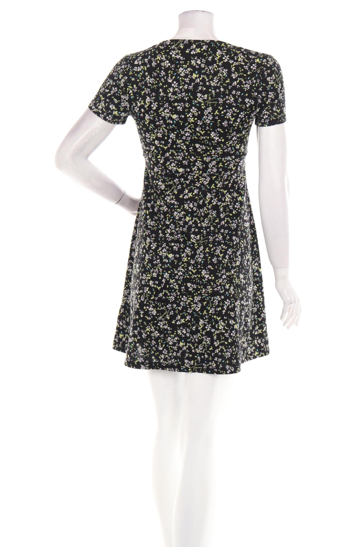 Ежедневна рокля TOMMY JEANS2