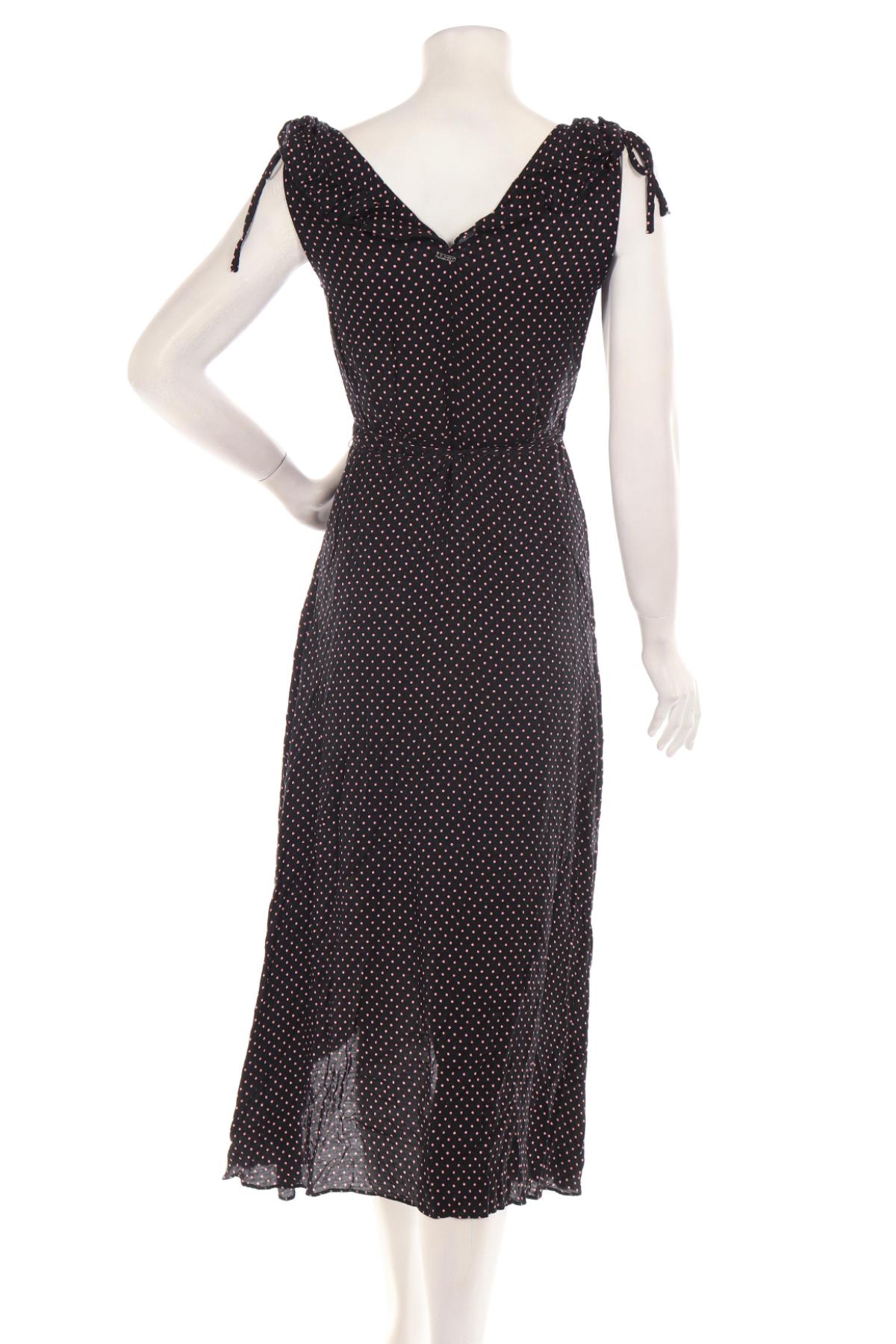 Ежедневна рокля GUESS2