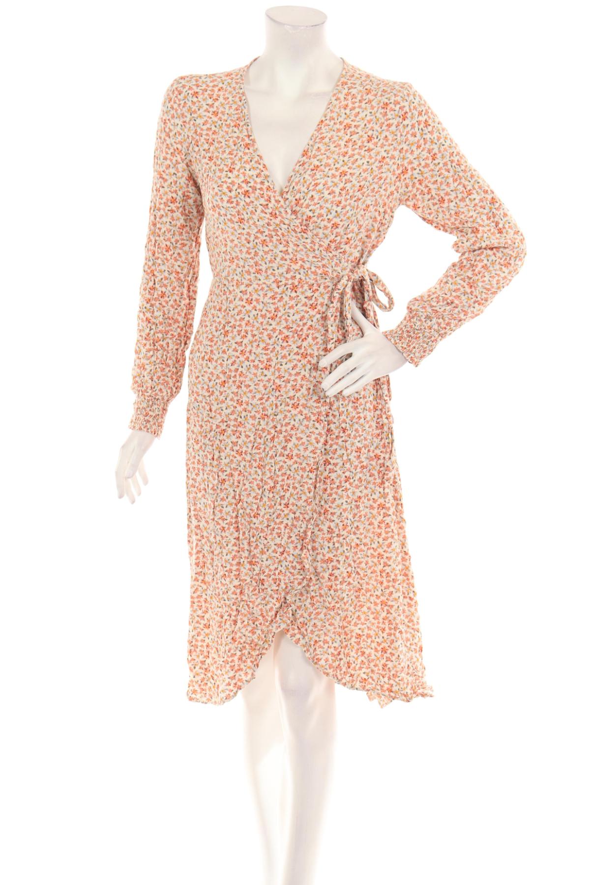 Ежедневна рокля PIECES1