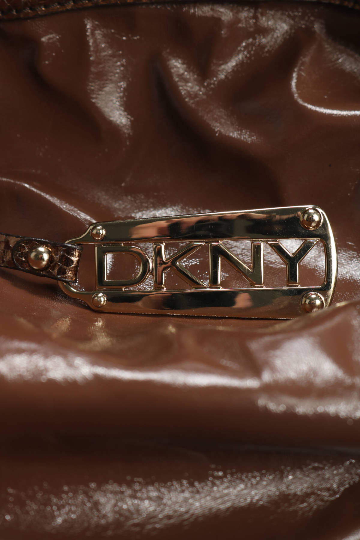 Чанта DKNY3