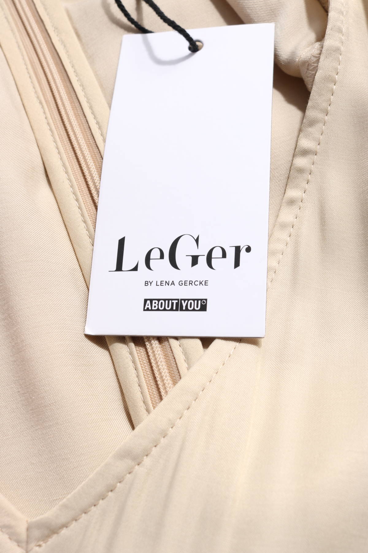Официална рокля LEGER BY LENA GERCKE3