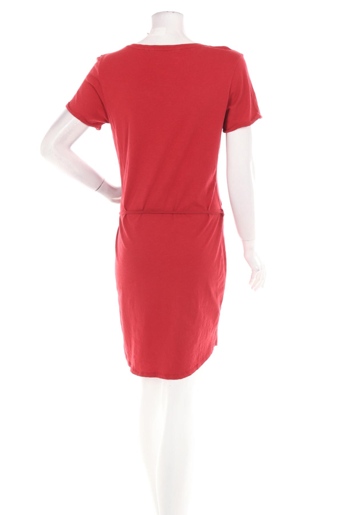 Ежедневна рокля RECOLUTION2