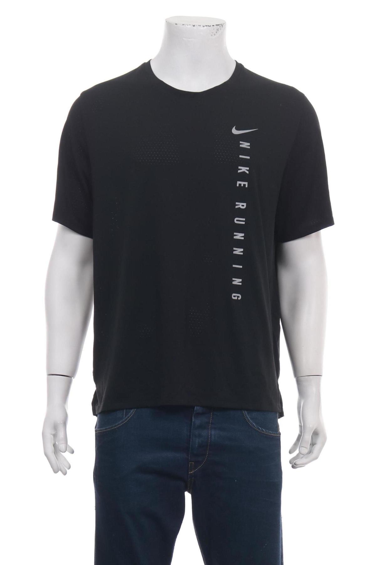 Спортна тениска NIKE1