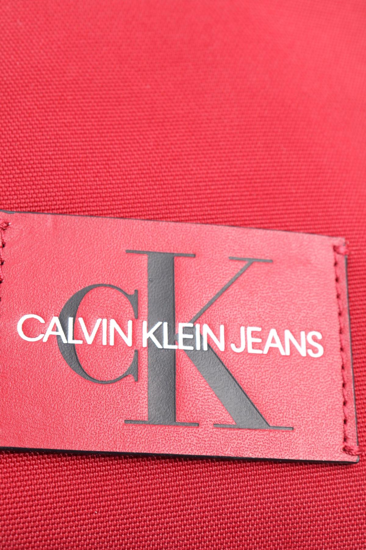 Чанта през рамо CALVIN KLEIN4